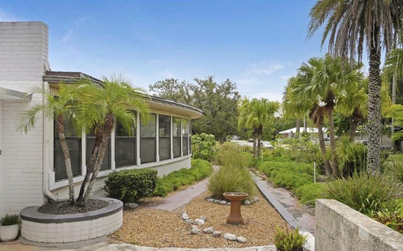DAVIS SHORES - Residential