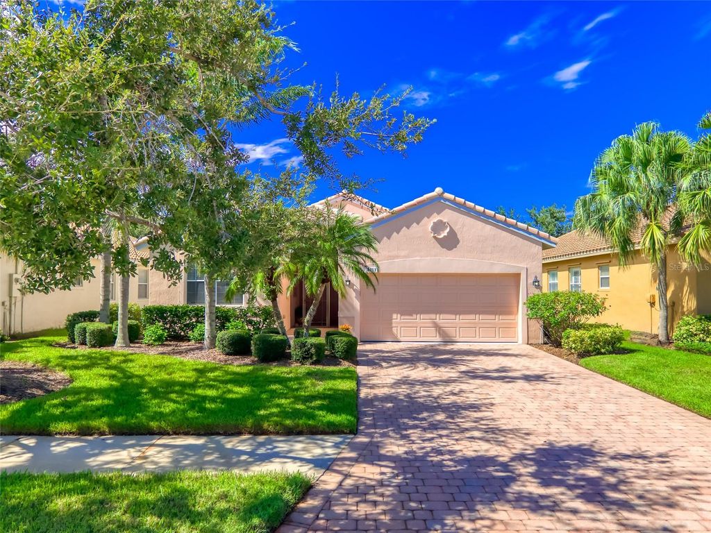 Photo of 4311 65th Terrace E, Sarasota, FL 34243 (MLS # A4662810)