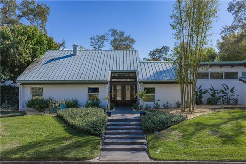 Photo of 1200 45th Avenue N, St Petersburg, FL 33703 (MLS # TB8492151)