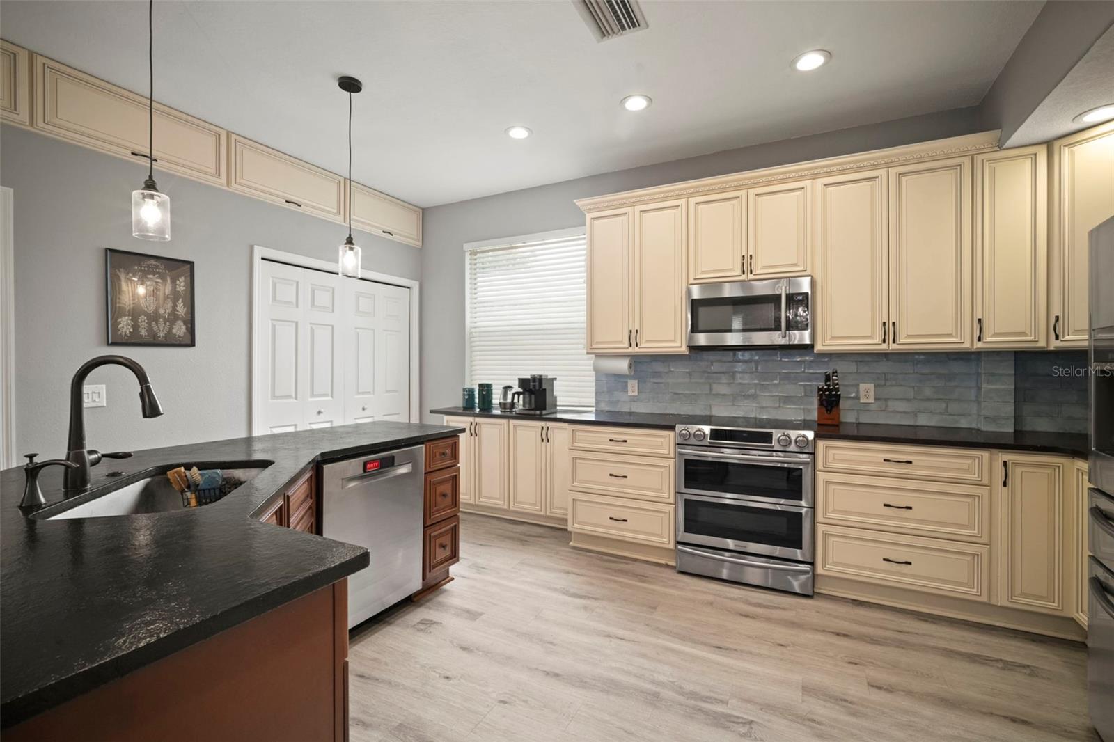 21347 MORNING MIST WAY