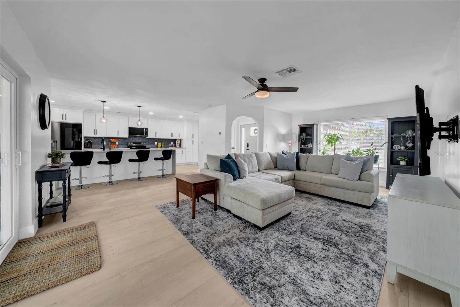 SUNSET HILLS 4TH ADD - Residential