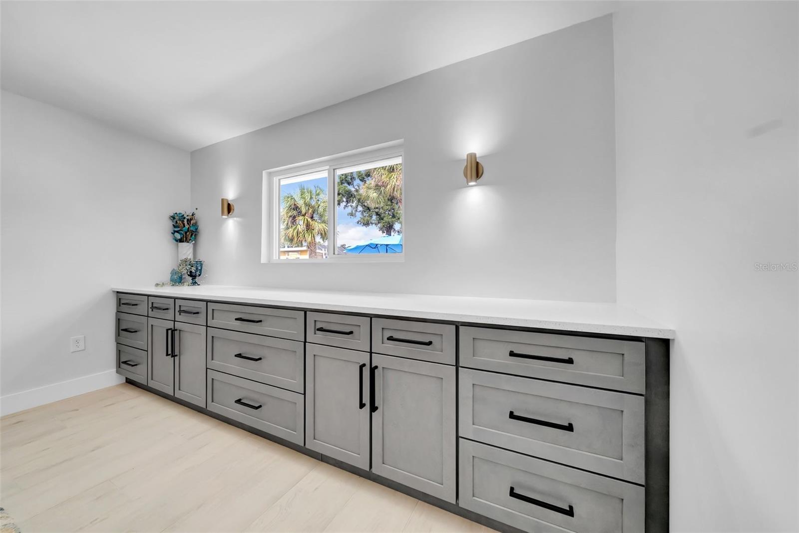 SUNSET HILLS 4TH ADD - Residential