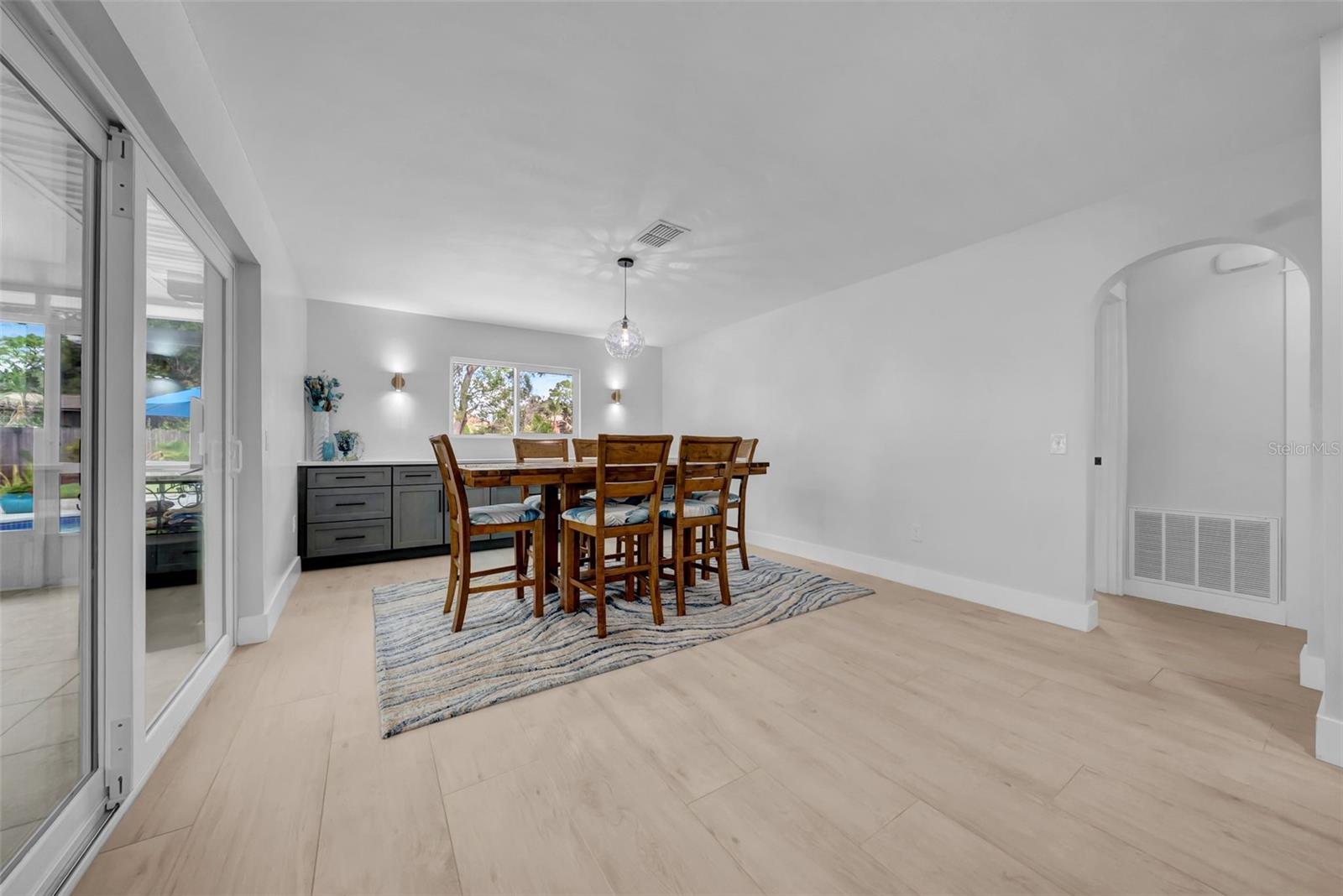 SUNSET HILLS 4TH ADD - Residential
