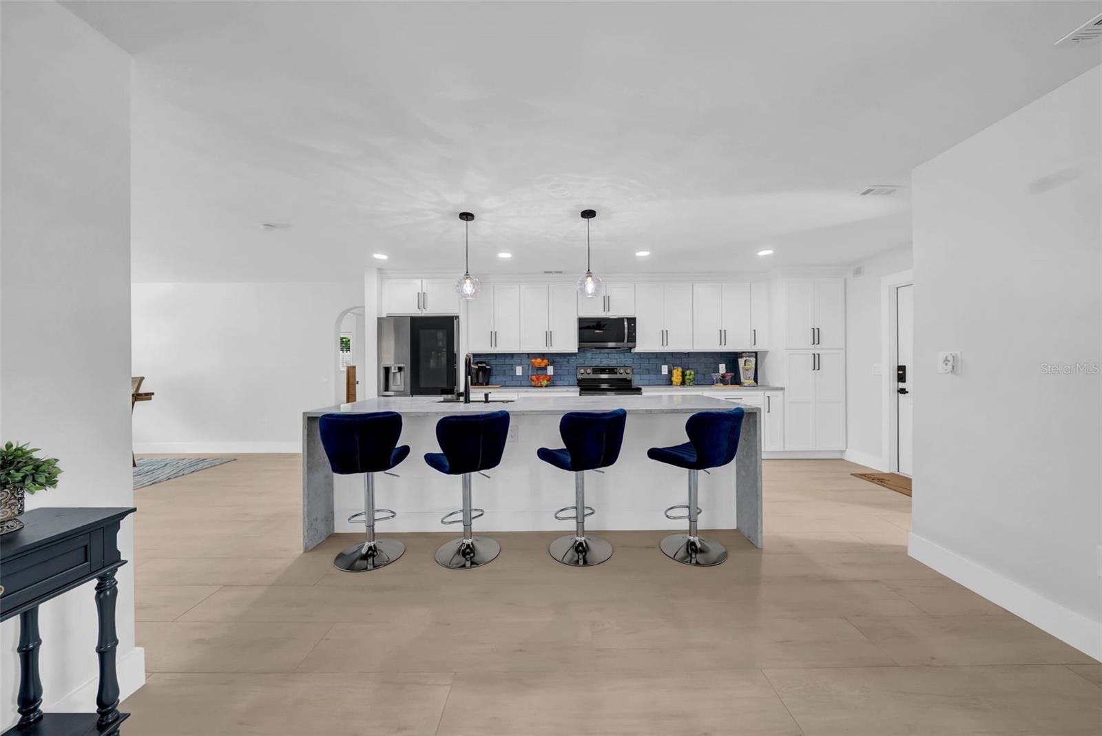 SUNSET HILLS 4TH ADD - Residential