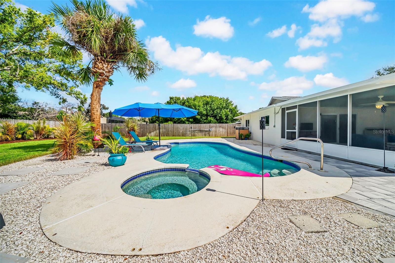 SUNSET HILLS 4TH ADD - Residential