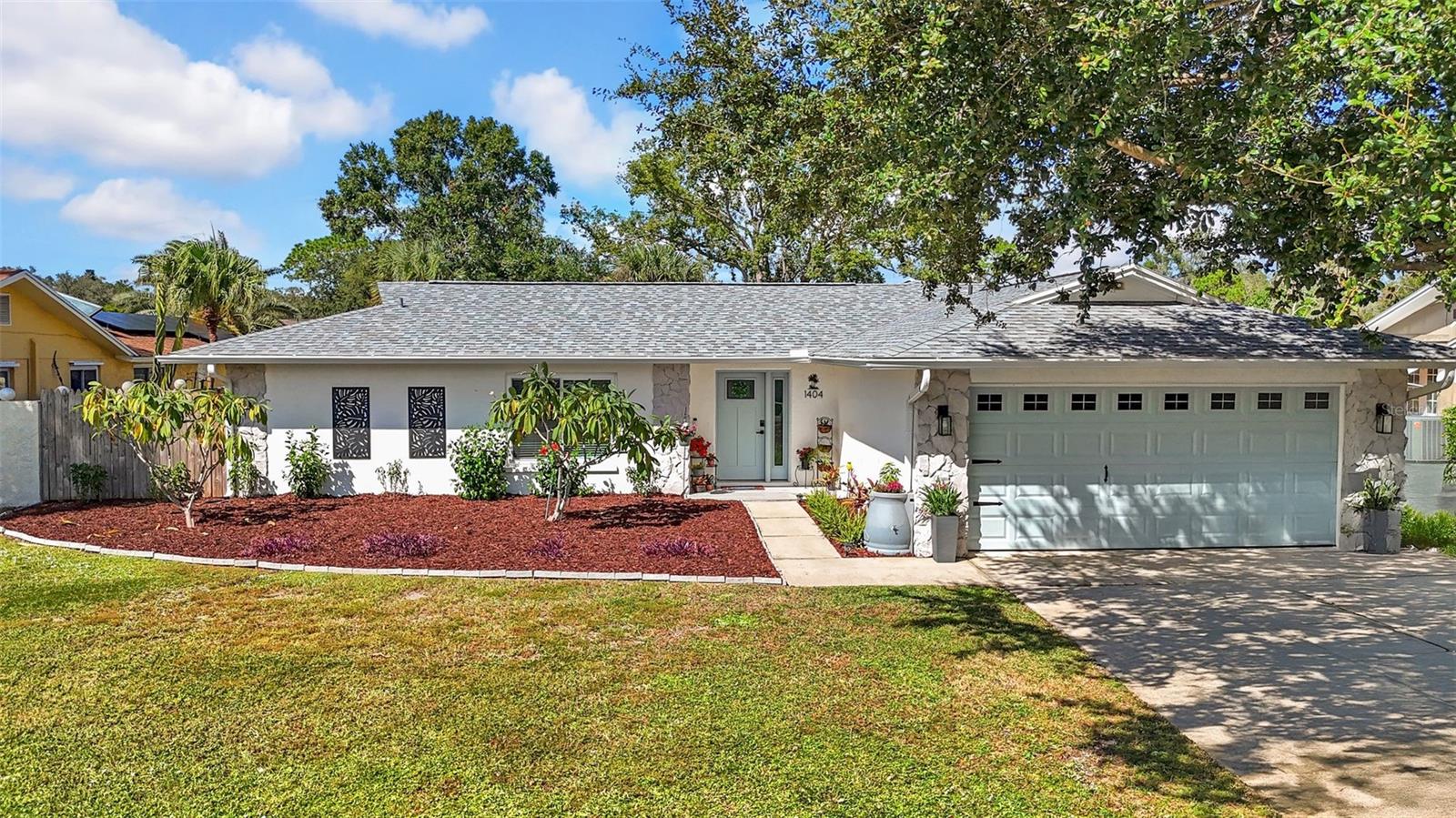 SUNSET HILLS 4TH ADD - Residential