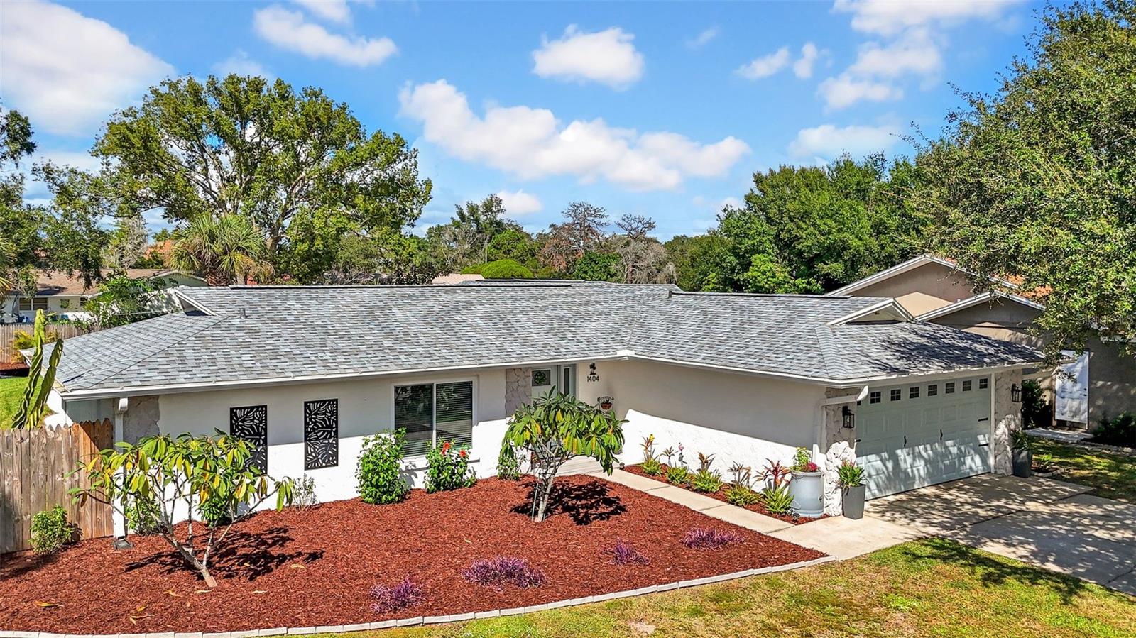 SUNSET HILLS 4TH ADD - Residential
