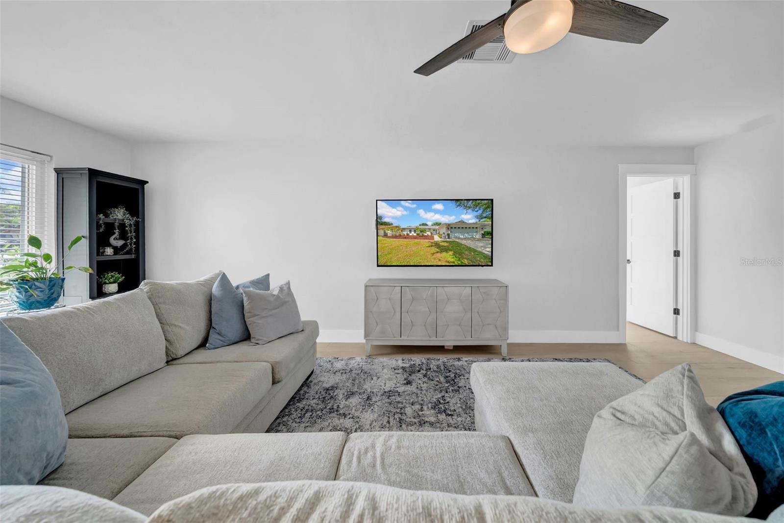 SUNSET HILLS 4TH ADD - Residential