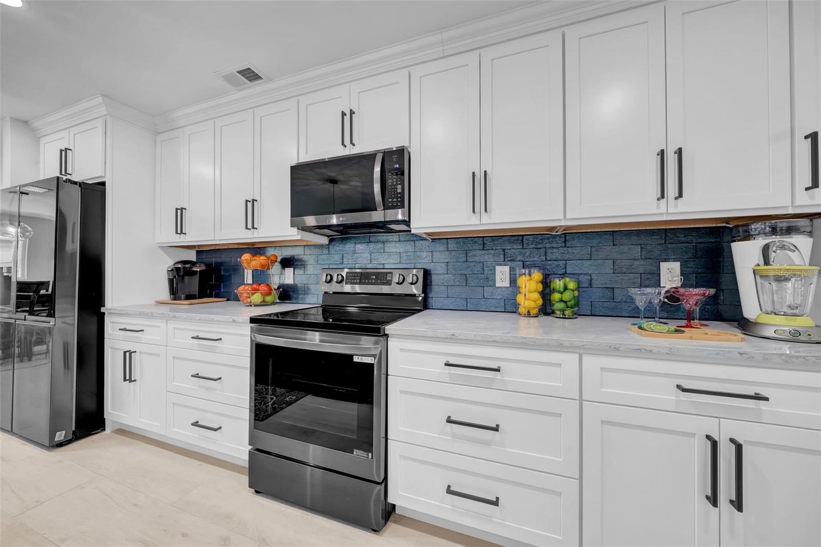 SUNSET HILLS 4TH ADD - Residential