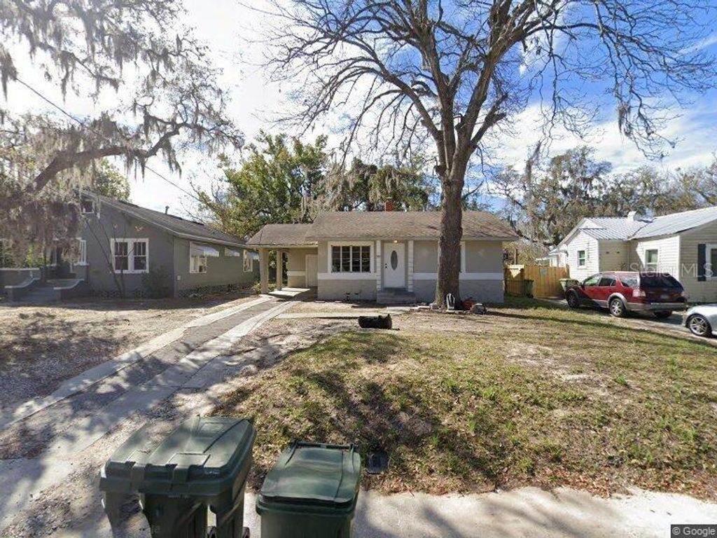Photo of 1805 High Street, Leesburg, FL 34748 (MLS # O6350082)