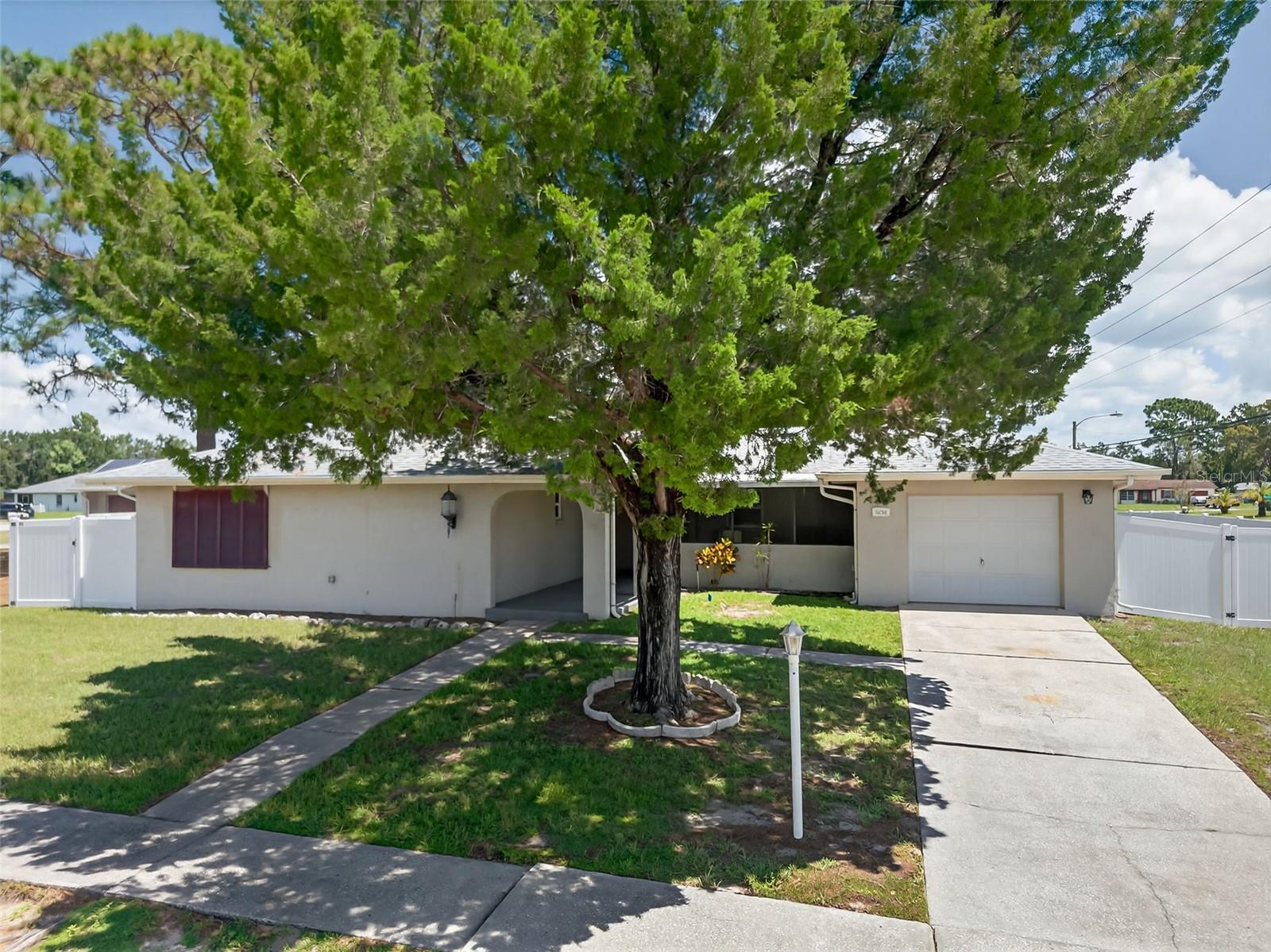 9258 REGATTA CIRCLE