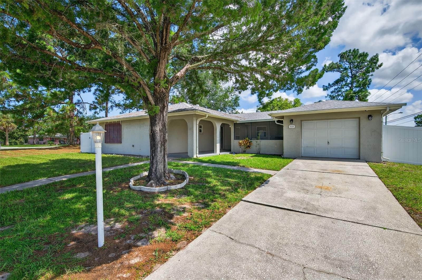 9258 REGATTA CIRCLE