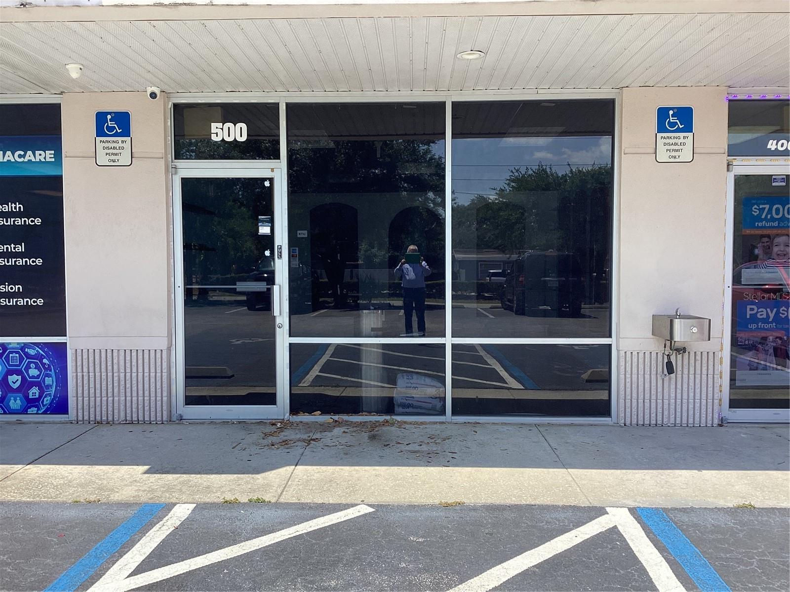 WOODHAVEN - Commercial Lease