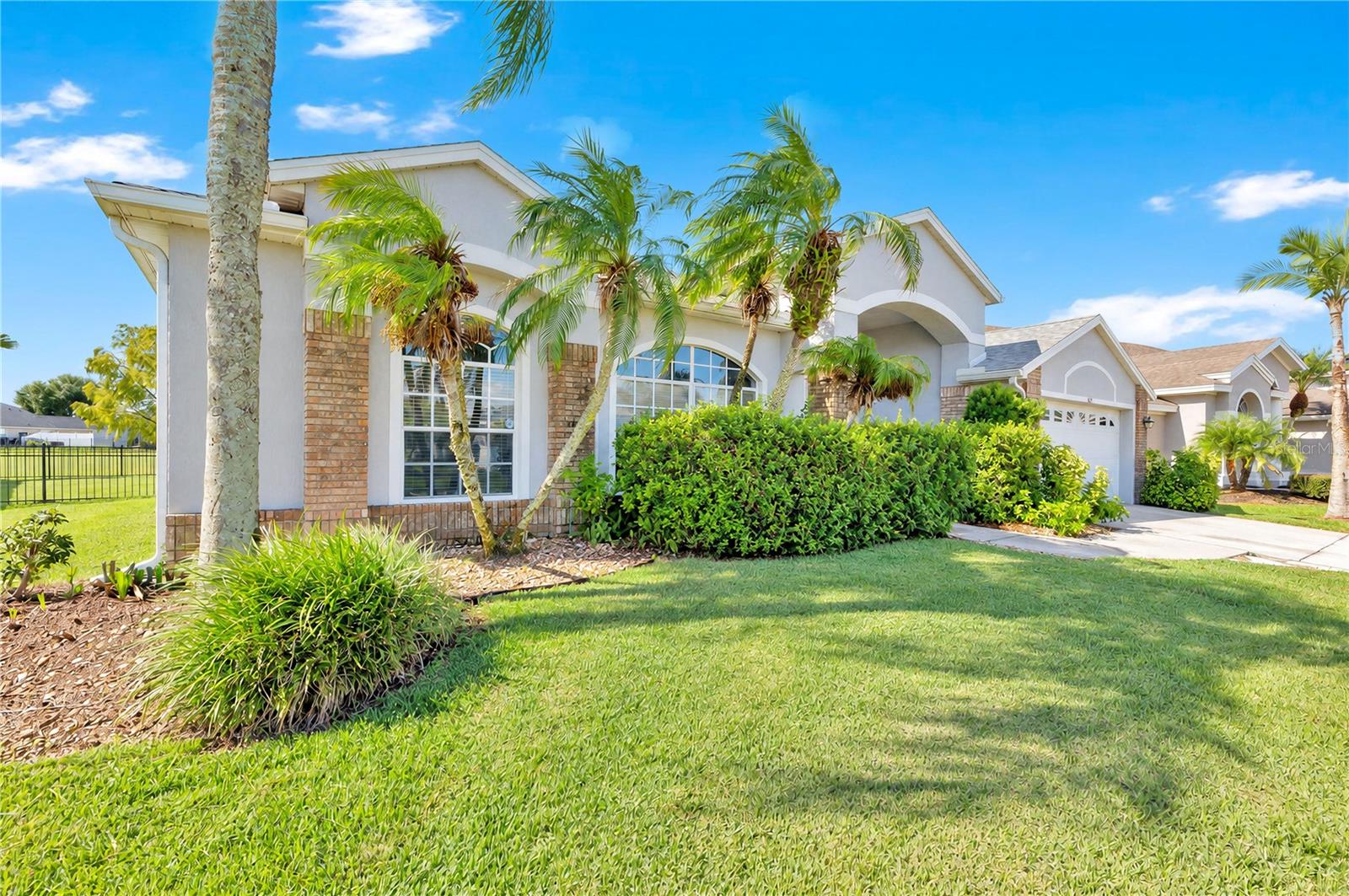 639 LAKEHAVEN CIRCLE
