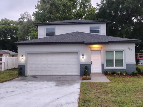 Property photo of 802 Marvin C Zanders Avenue, Apopka, FL 32703