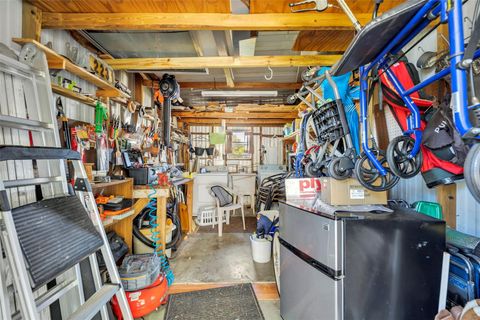 Tiny photo for 223 Paradise S, Leesburg, FL 34788 (MLS # G5109717)