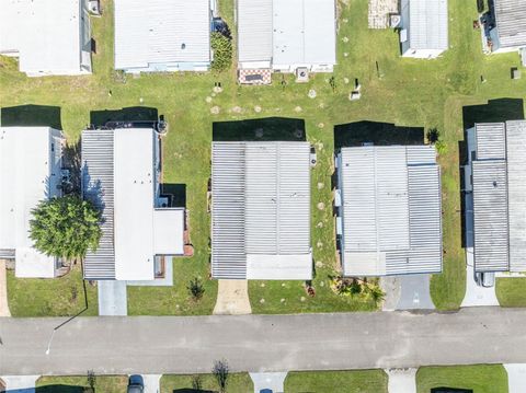 Tiny photo for 223 Paradise S, Leesburg, FL 34788 (MLS # G5109717)