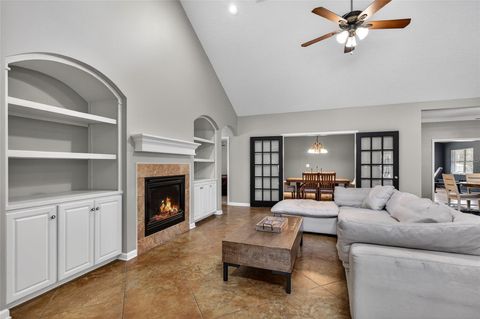 Tiny photo for 22301 Coronado Somerset Drive, Sorrento, FL 32776 (MLS # G5109304)