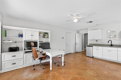 Tiny photo for 22301 Coronado Somerset Drive, Sorrento, FL 32776 (MLS # G5109304)