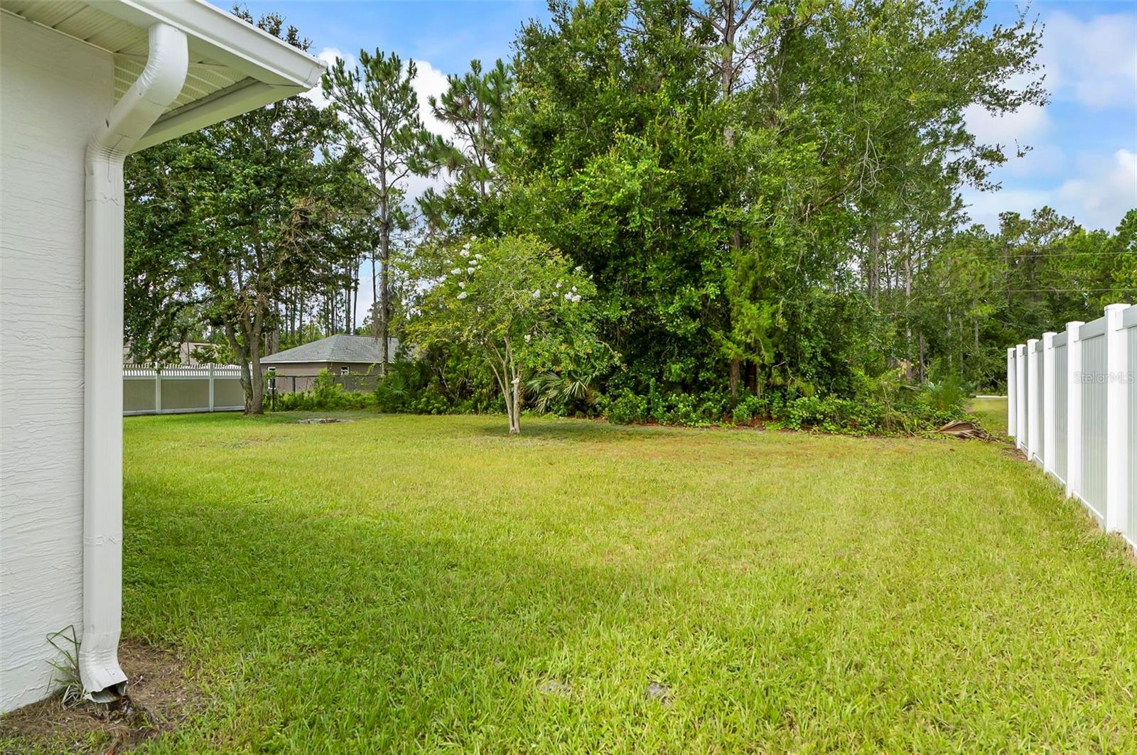 ROYAL PALMS SEC 30 - Residential Lease