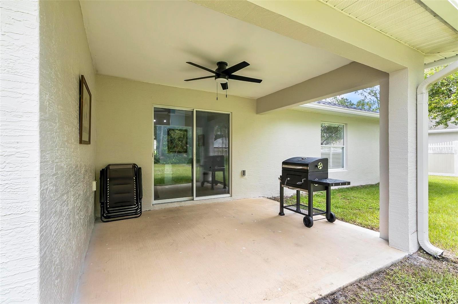 ROYAL PALMS SEC 30 - Residential Lease