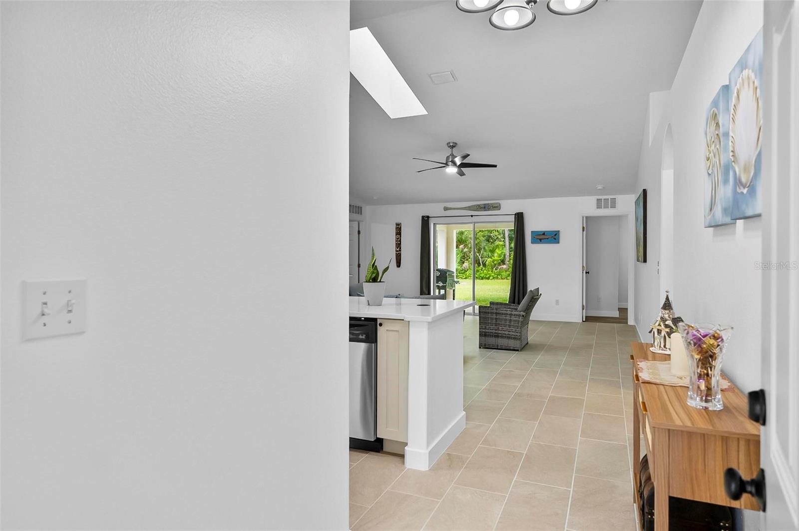 ROYAL PALMS SEC 30 - Residential Lease