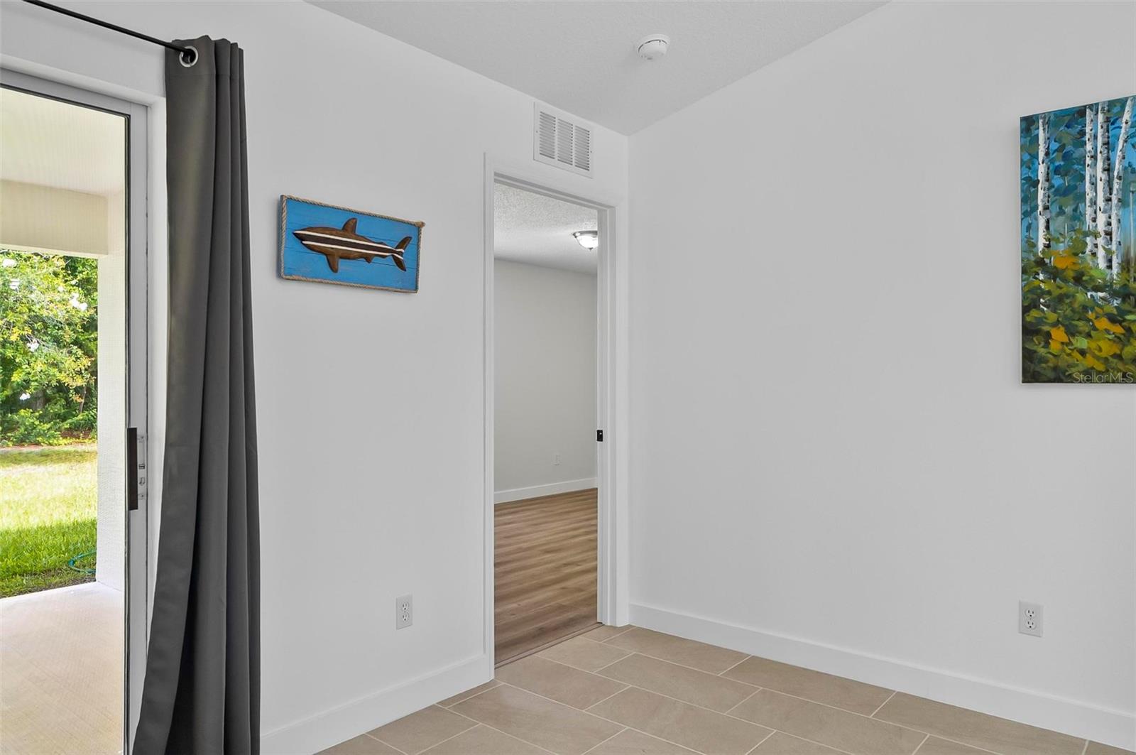 ROYAL PALMS SEC 30 - Residential Lease