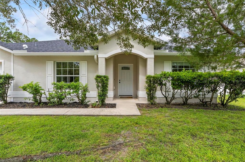Photo of 64 Radcliffe Drive, Palm Coast, FL 32164 (MLS # FC316388)
