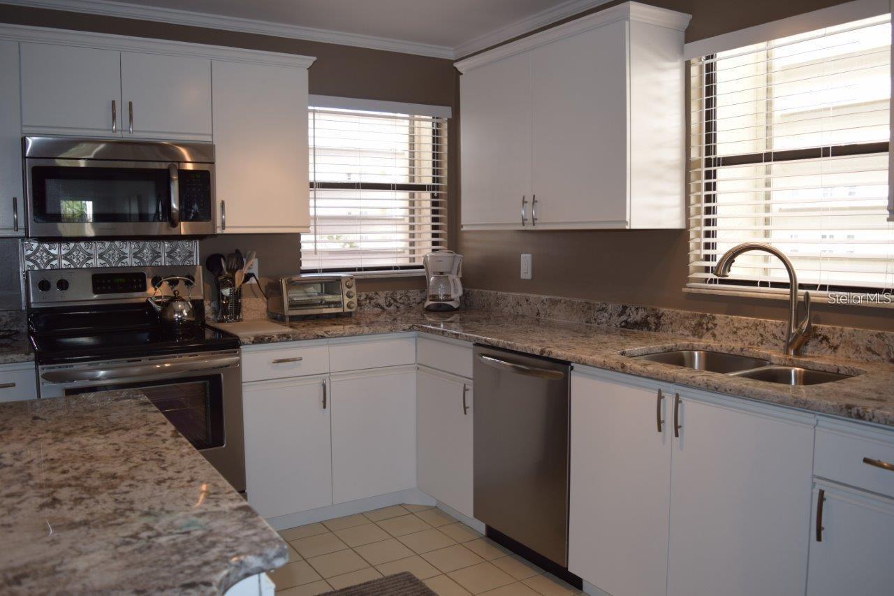 SANTA MARIA CONDO SAILBOAT - Residential Lease