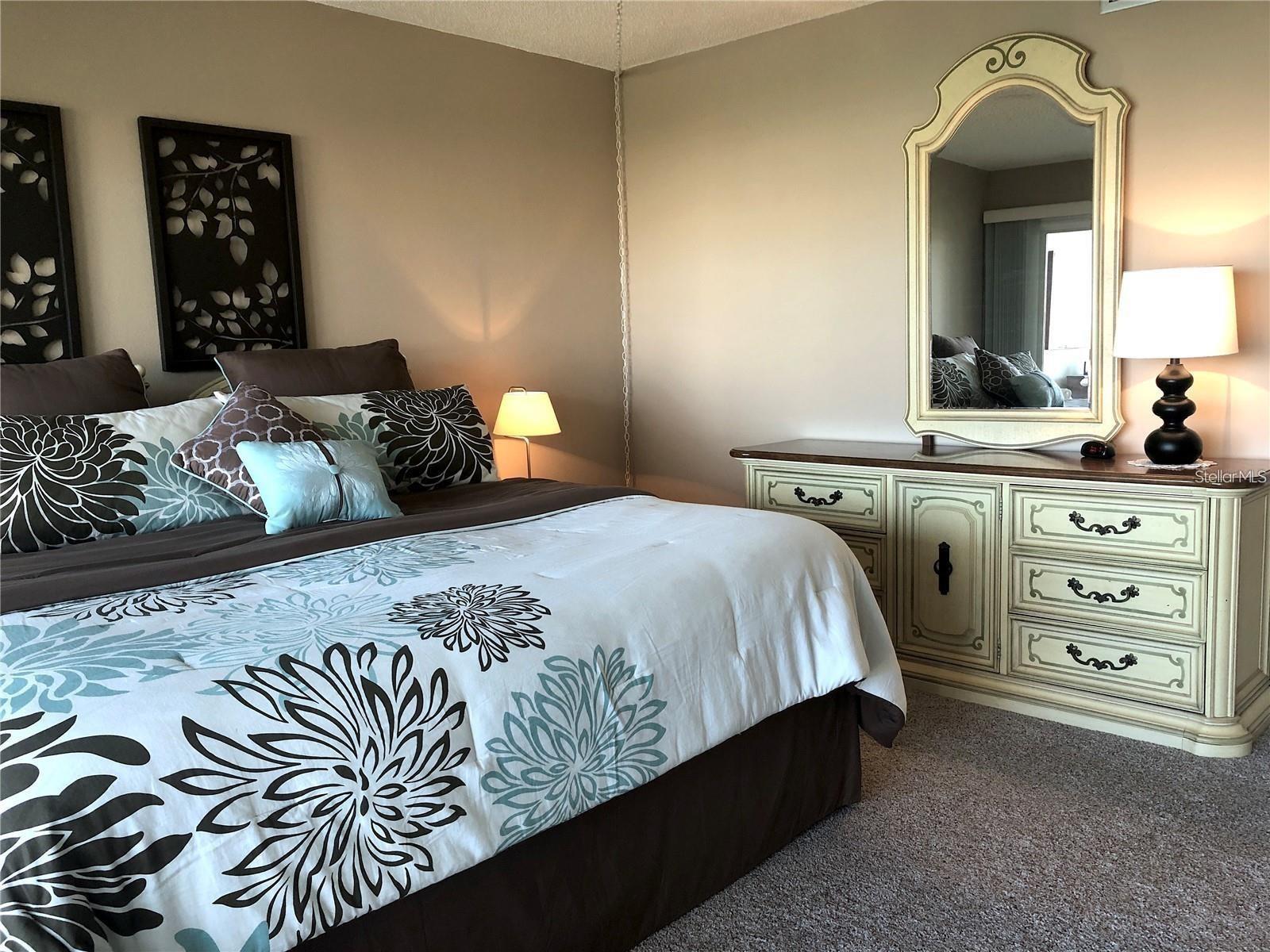 SANTA MARIA CONDO SAILBOAT - Residential Lease