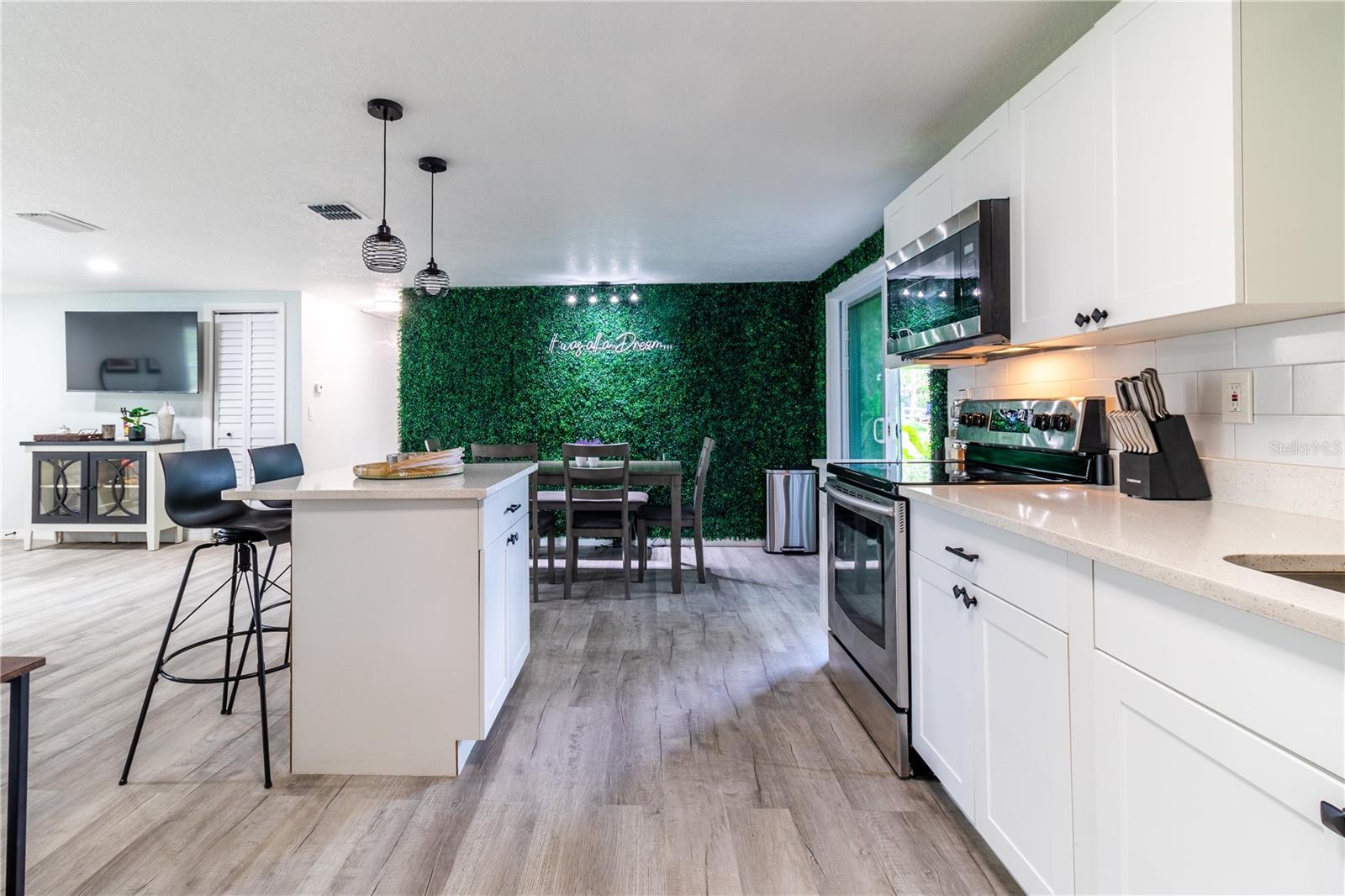 UNPLATTED - Residential