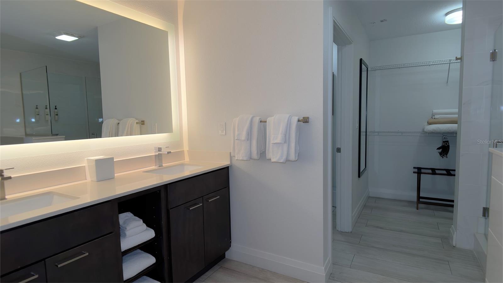 GROVE RESORT AND SPA - Residential