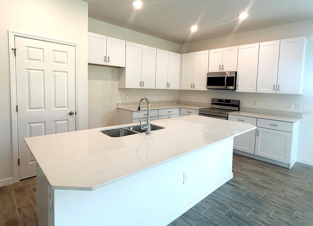 2569 RAGHAV TRAIL
