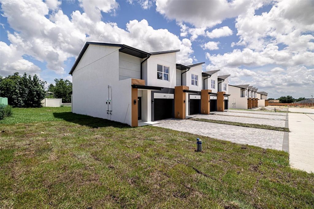 Photo of 2005 Barroso Street, Davenport, FL 33837 (MLS # S5137693)