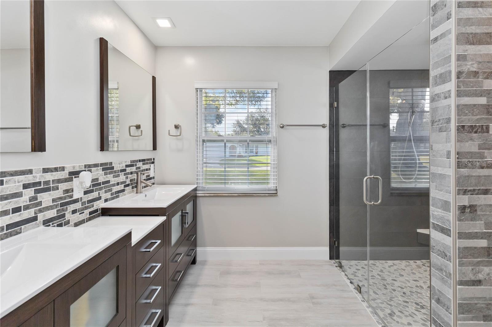 PINE LAKE ESTATES - Residential Lease