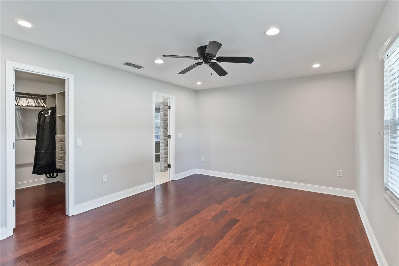 PINE LAKE ESTATES - Residential Lease