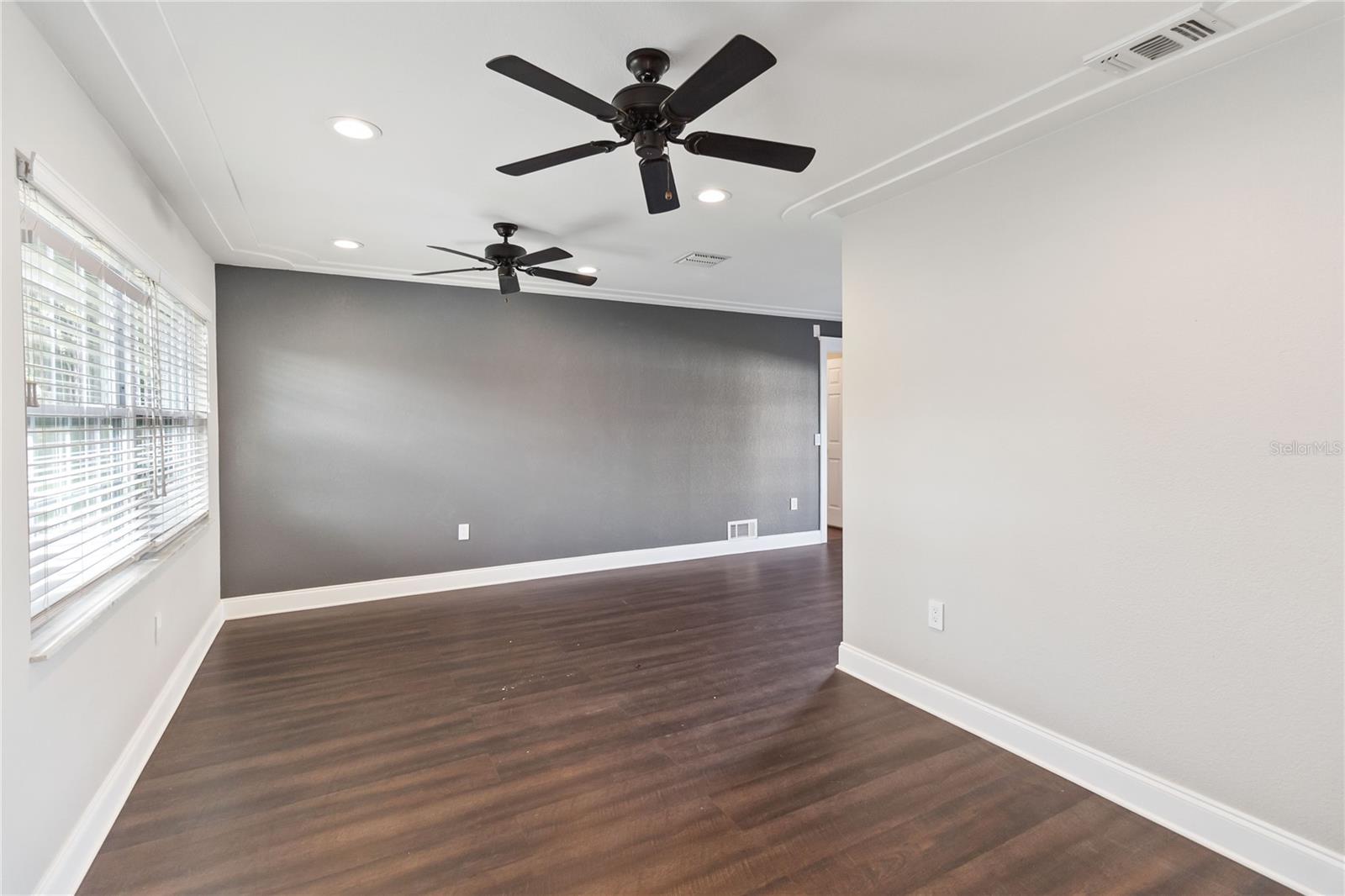 PINE LAKE ESTATES - Residential Lease