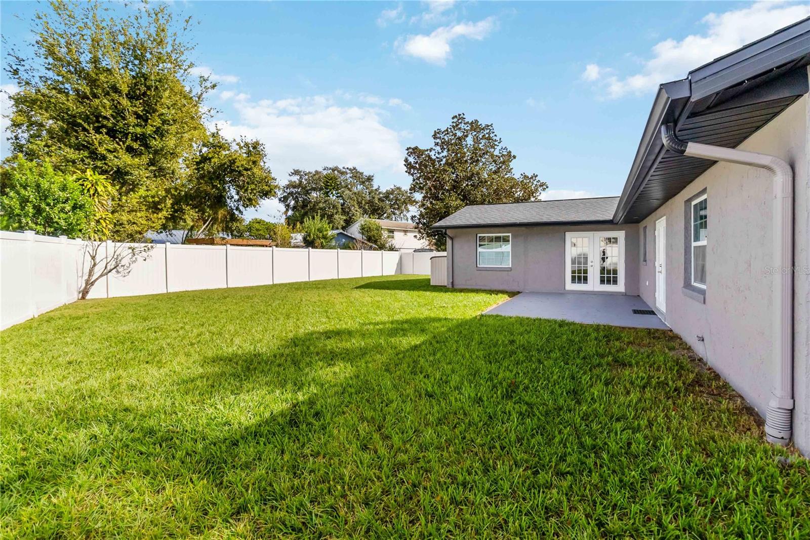 PINE LAKE ESTATES - Residential Lease