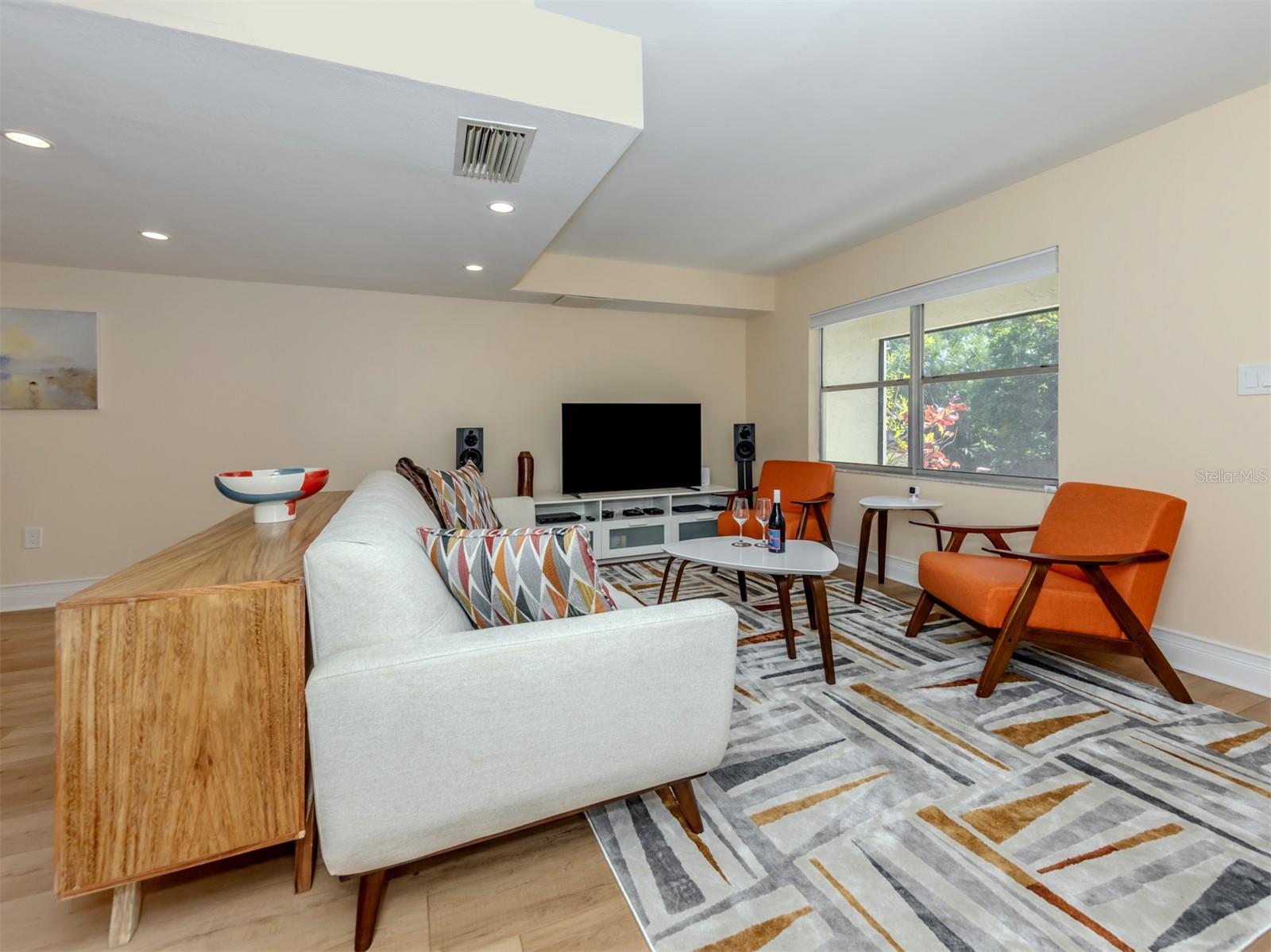 RAMBLEWOOD ACRES - Residential