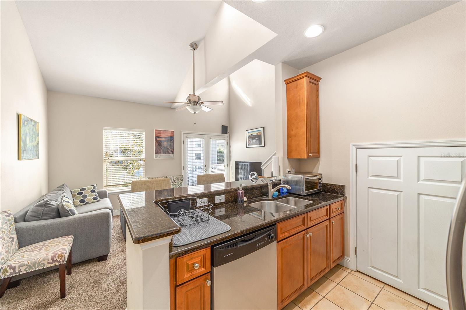 LIONSGATE CONDO - Residential