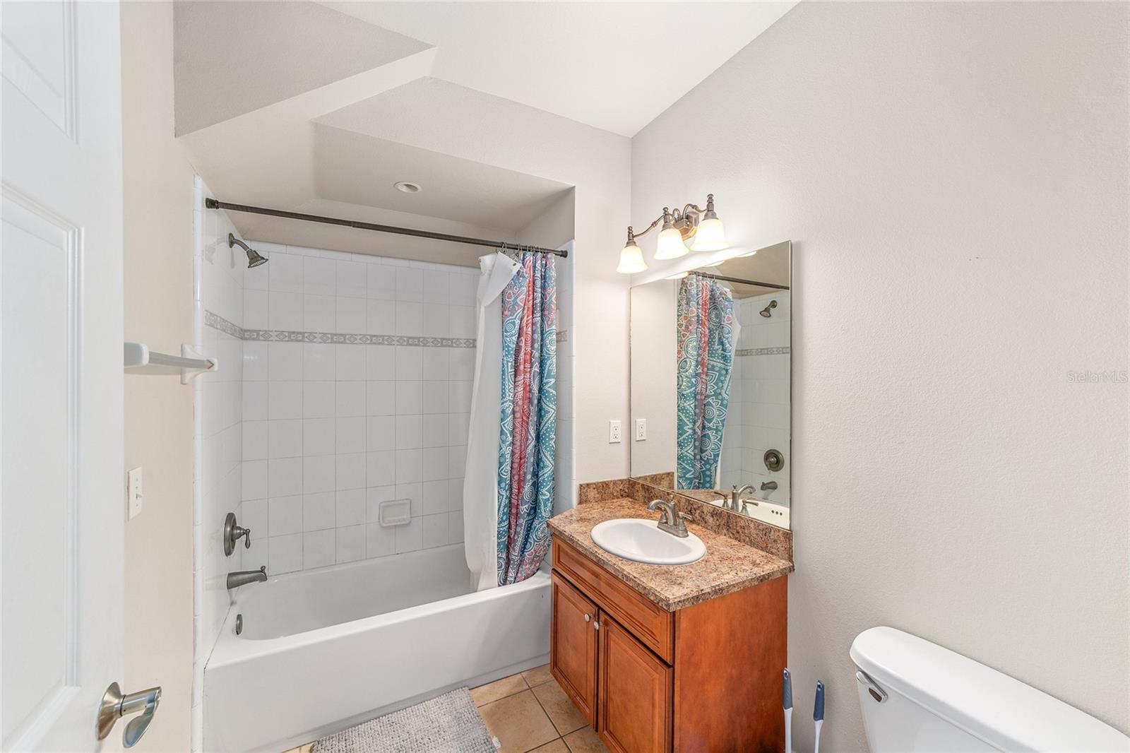 LIONSGATE CONDO - Residential