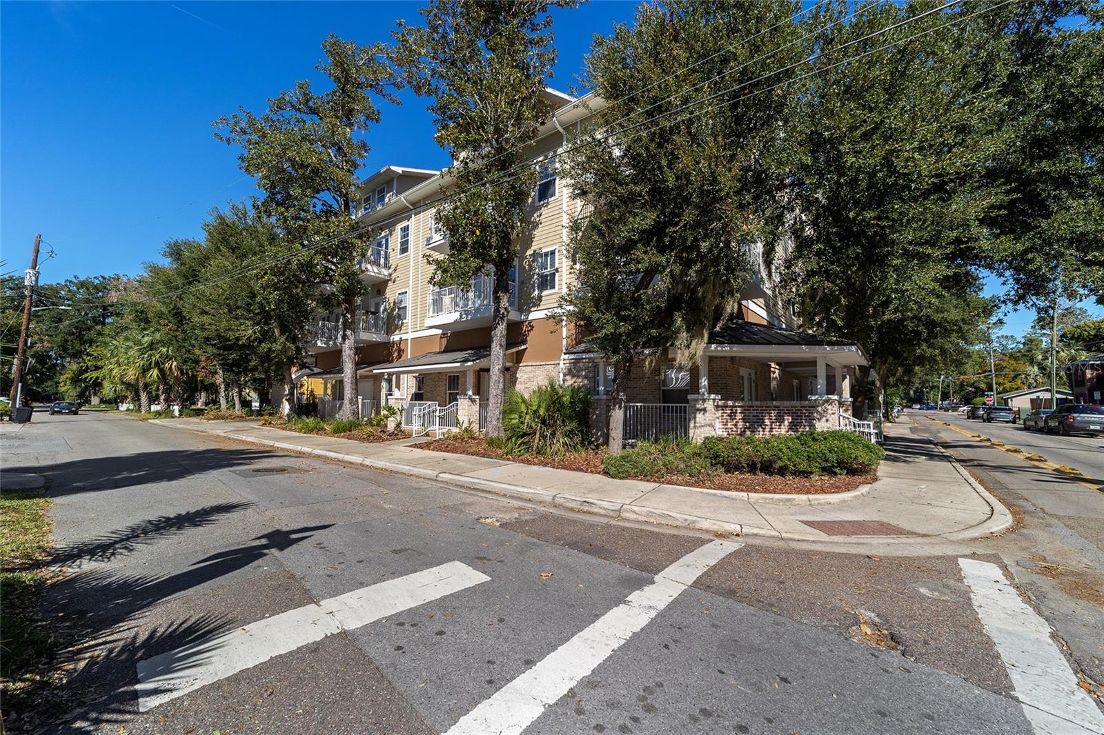 LIONSGATE CONDO - Residential