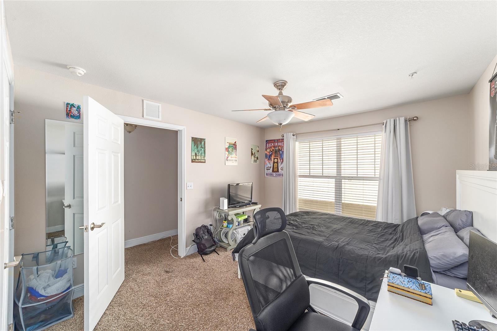 LIONSGATE CONDO - Residential