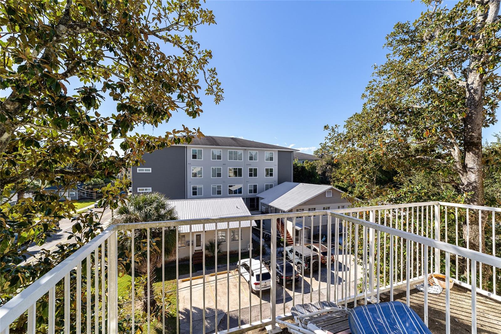 LIONSGATE CONDO - Residential