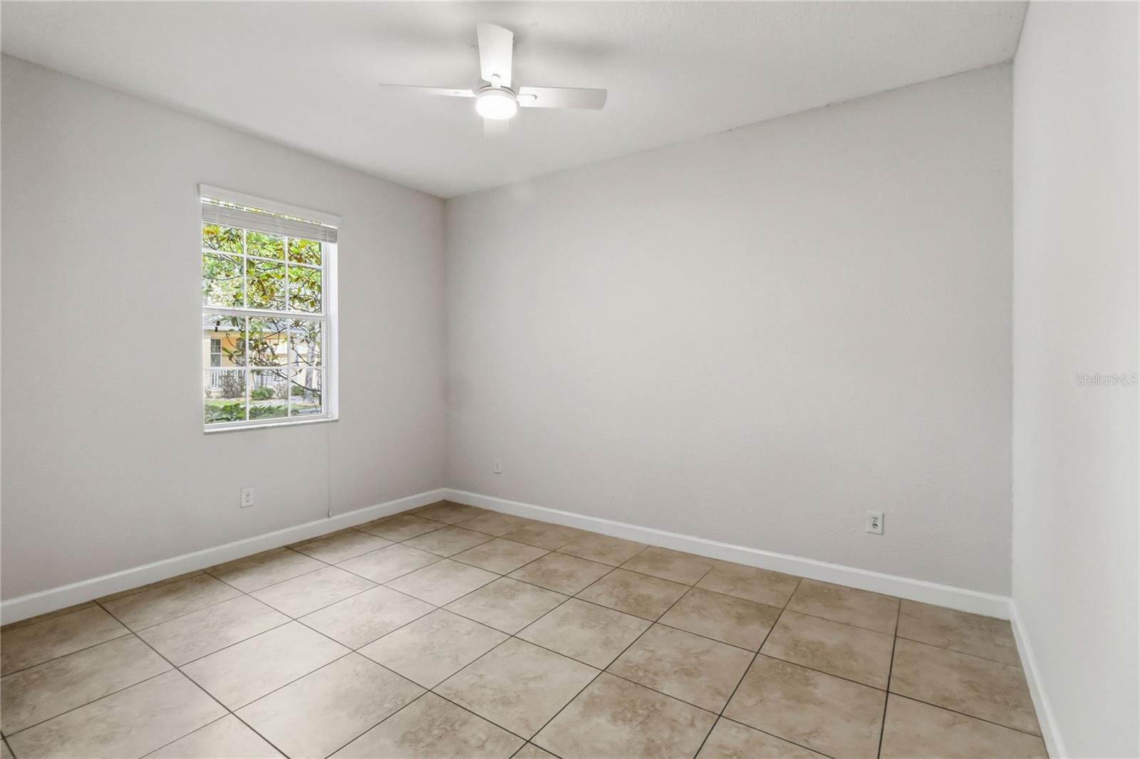 3209 BAYFLOWER AVENUE