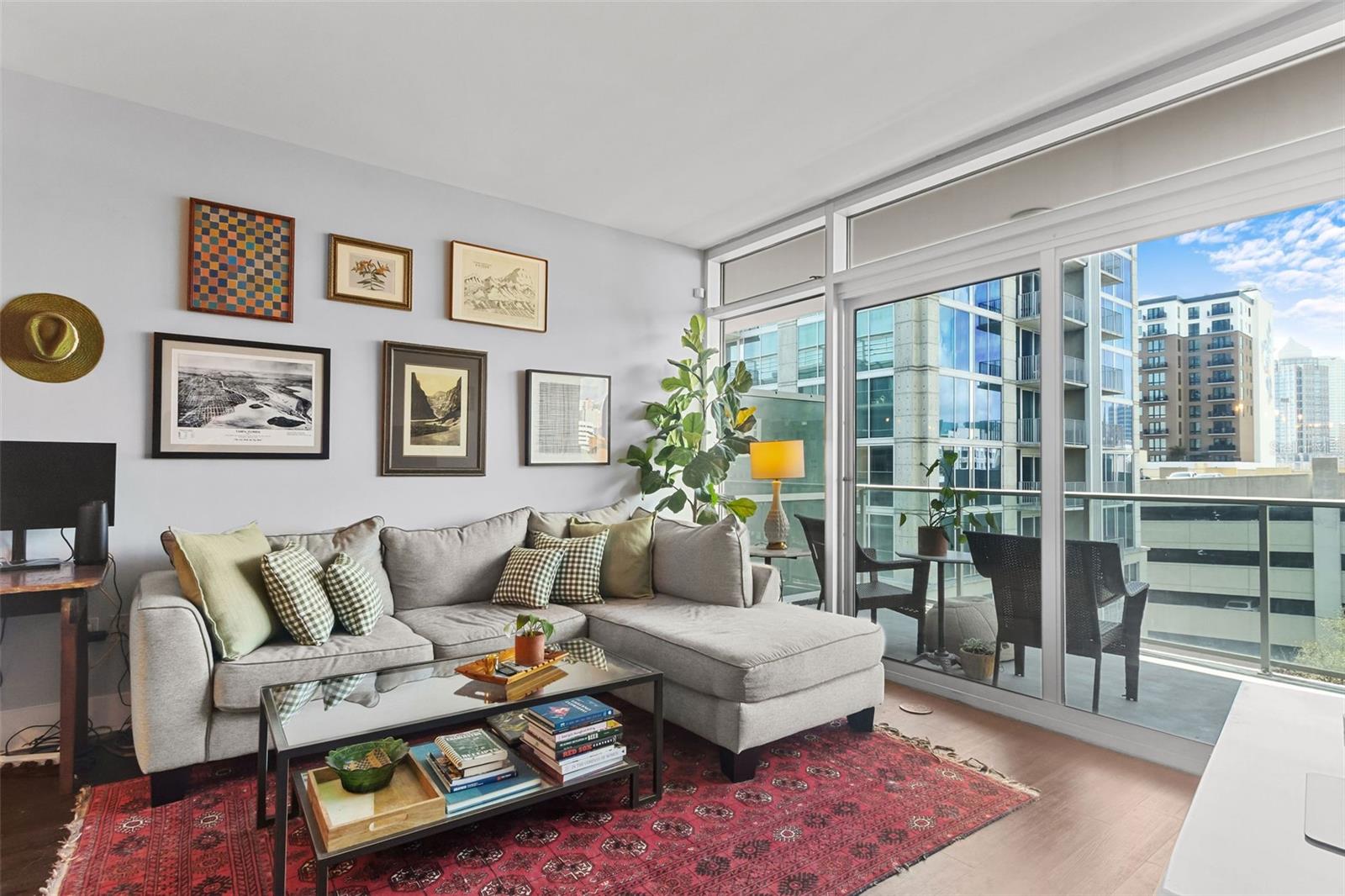 111 N 12TH STREET 1602