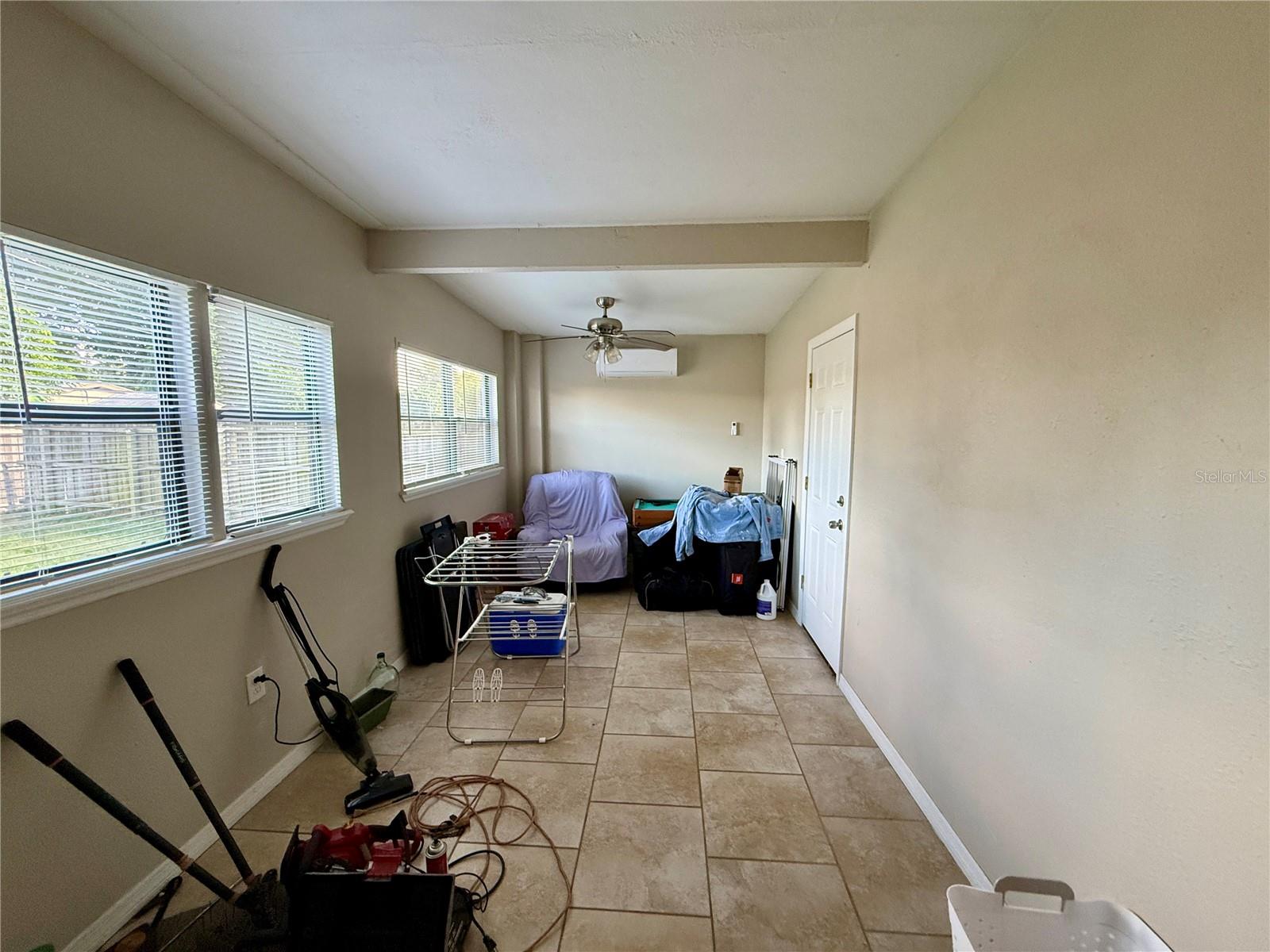 CRYSTAL COURT - Residential