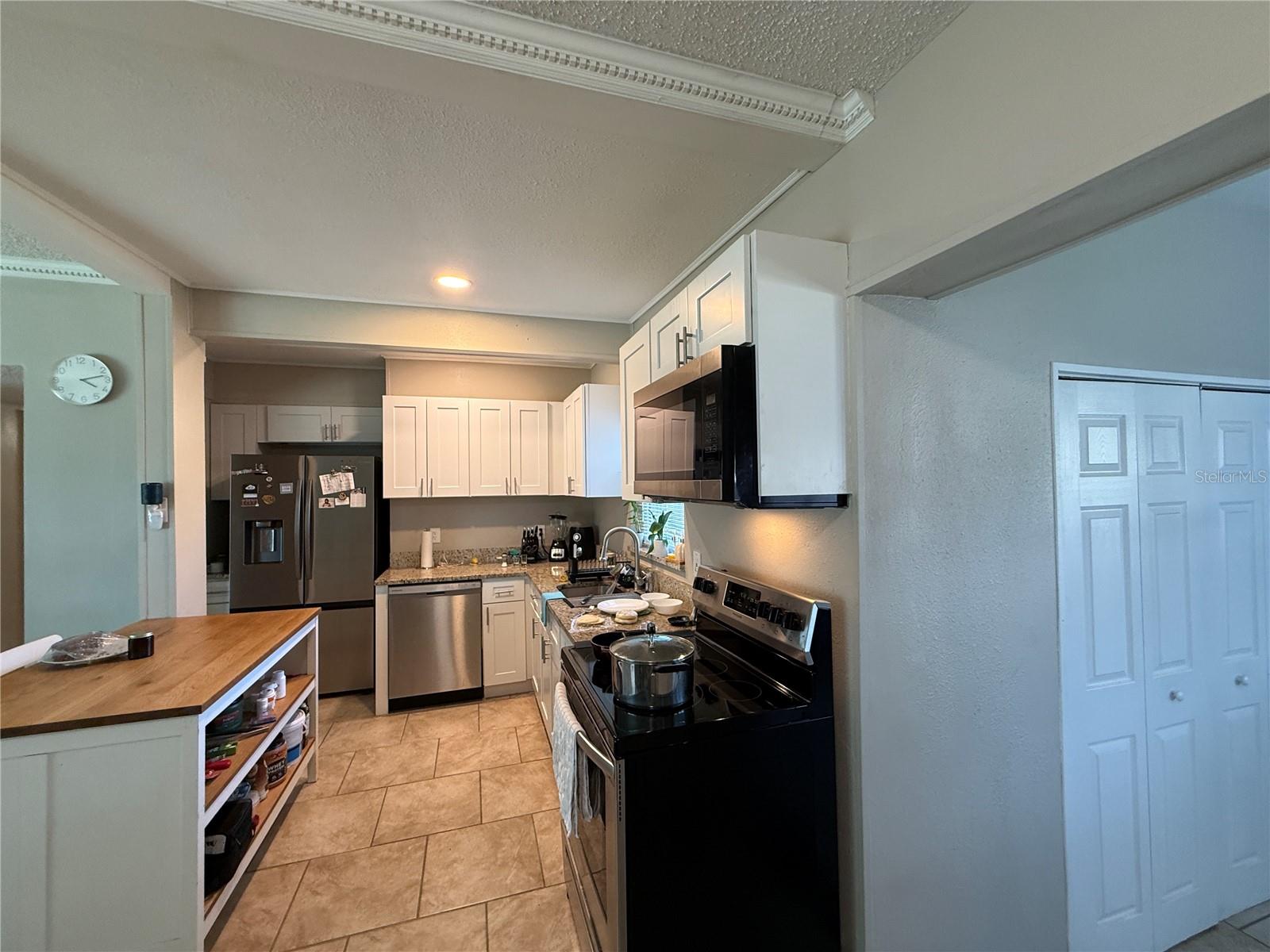 CRYSTAL COURT - Residential