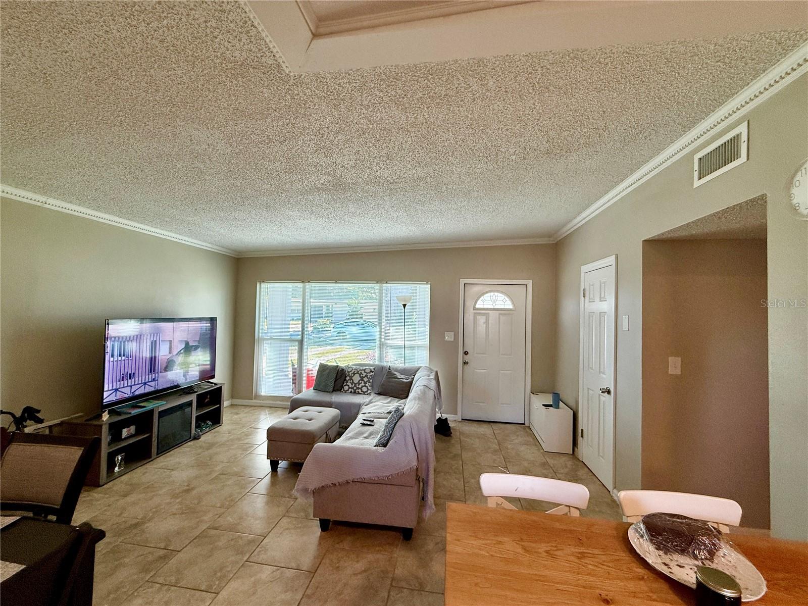 CRYSTAL COURT - Residential