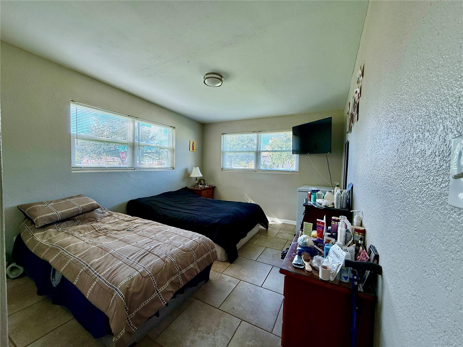 CRYSTAL COURT - Residential